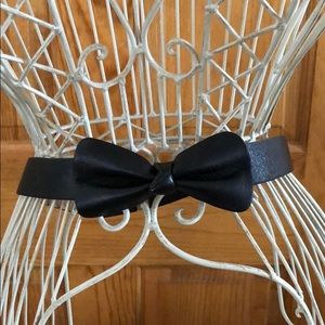 Kate Spade black leather bow belt